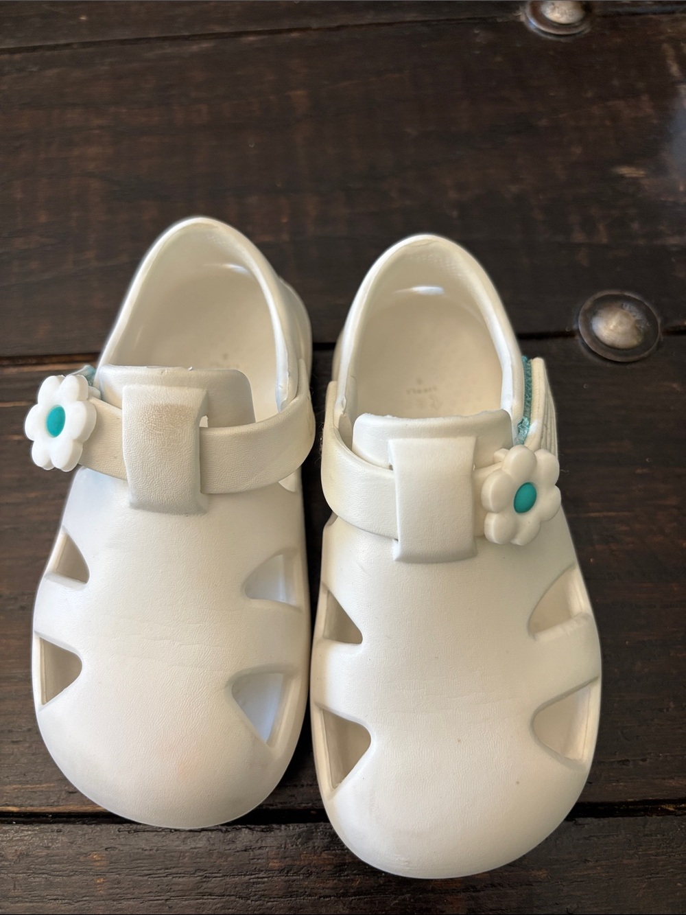 Ten Little Kids' Cream Water-Friendly Sandals - Picture 3 of 11
